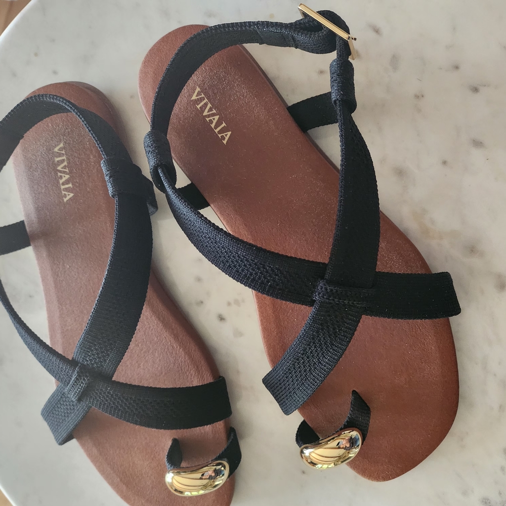 ViVI Black Strappy Sandals with Brown Footbed